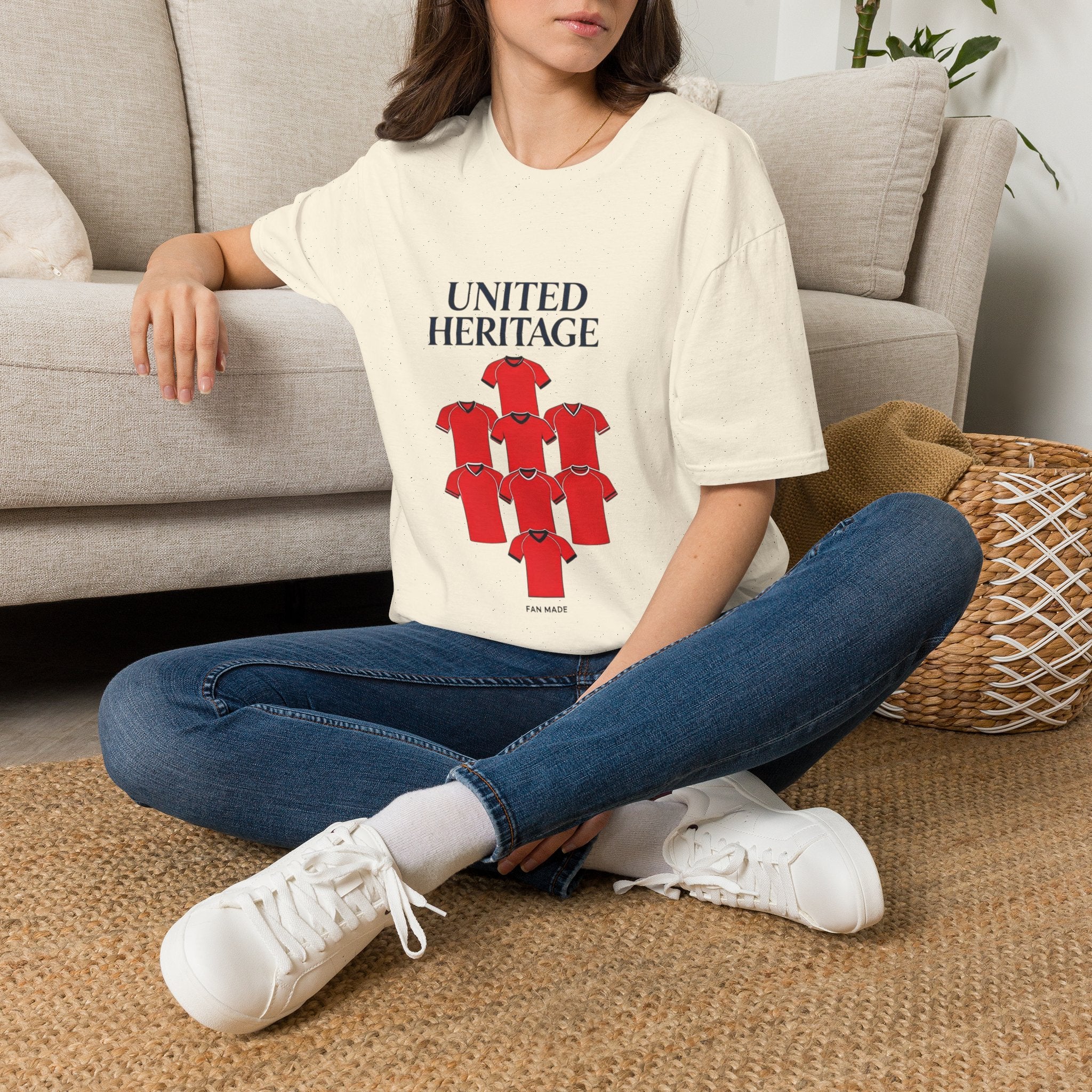 Manchester United Heritage Tee — "UNITED HERITAGE" Red Jersey Graphic T-Shirt