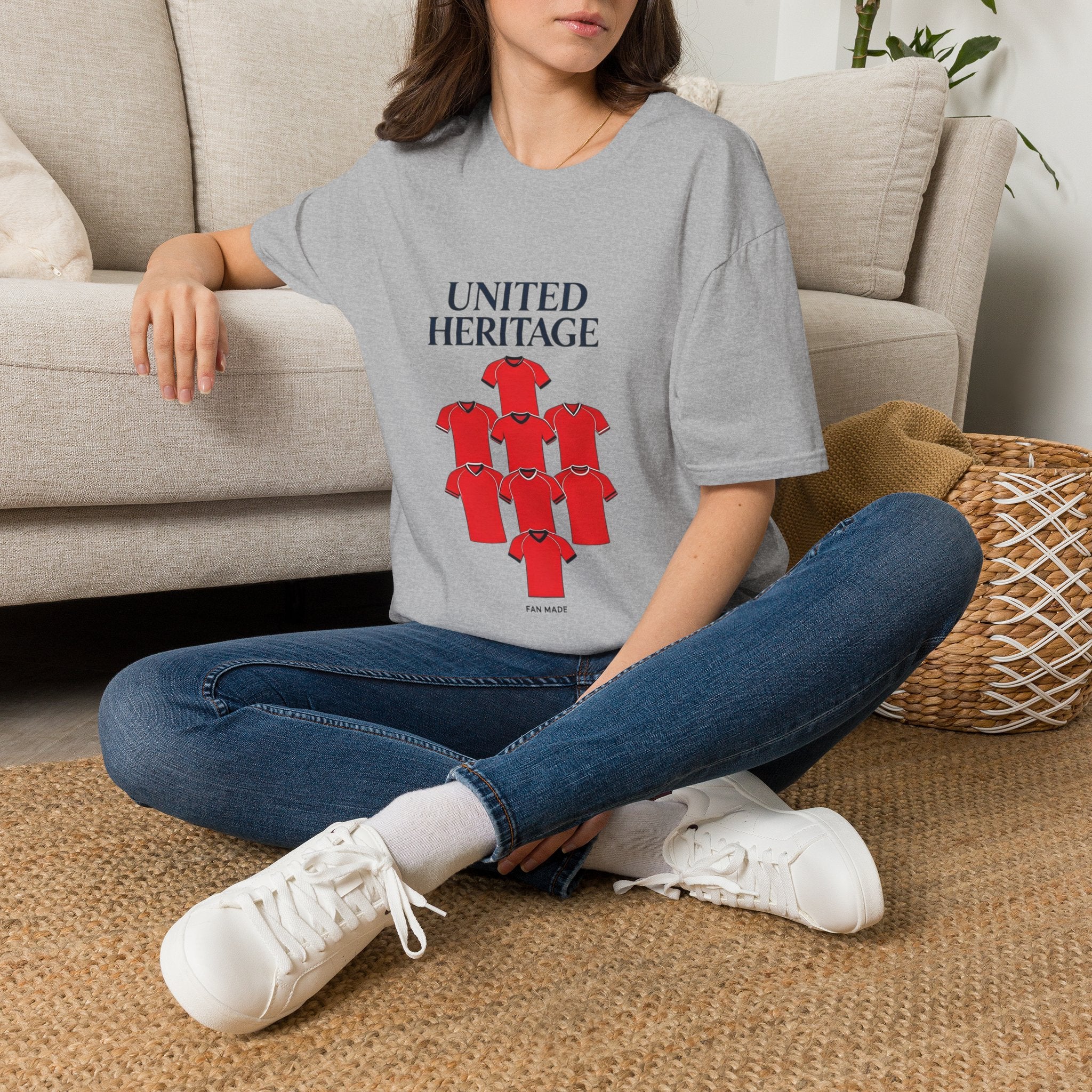 Manchester United Heritage Tee — "UNITED HERITAGE" Red Jersey Graphic T-Shirt